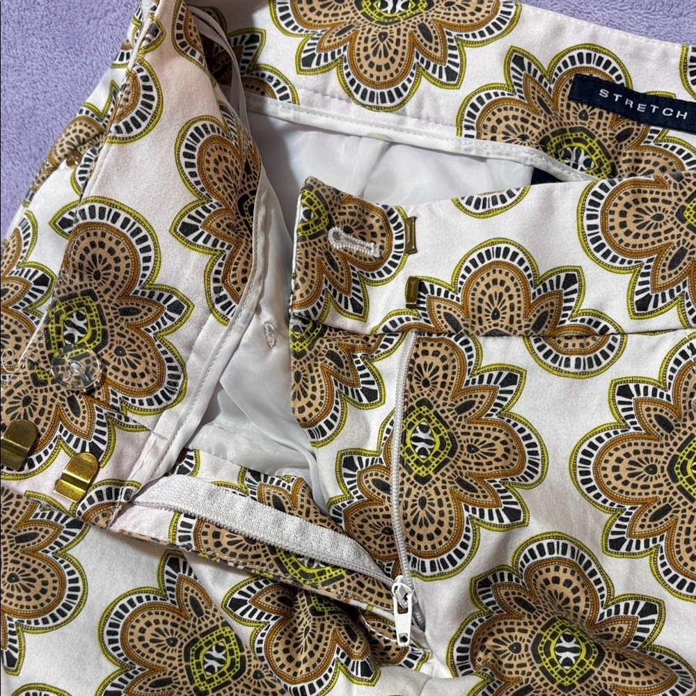 Jones New York Signature Size 6 Pencil Skirt – White Brown Medallion Print READ - Picture 12 of 13